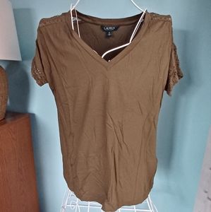 EUC Ralph Lauren Lace Embellished V Neckline Tshirt - Women's Size Medium